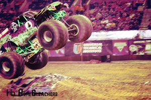 MONSTER-JAM-HB08